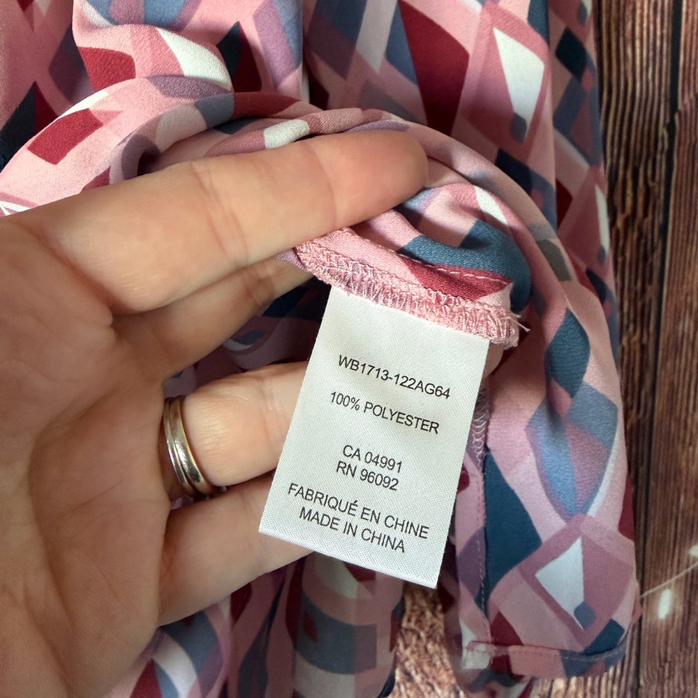 Elaine Rose Stylish Geometric Blouse - Pink and Blue - Picture 4 of 5